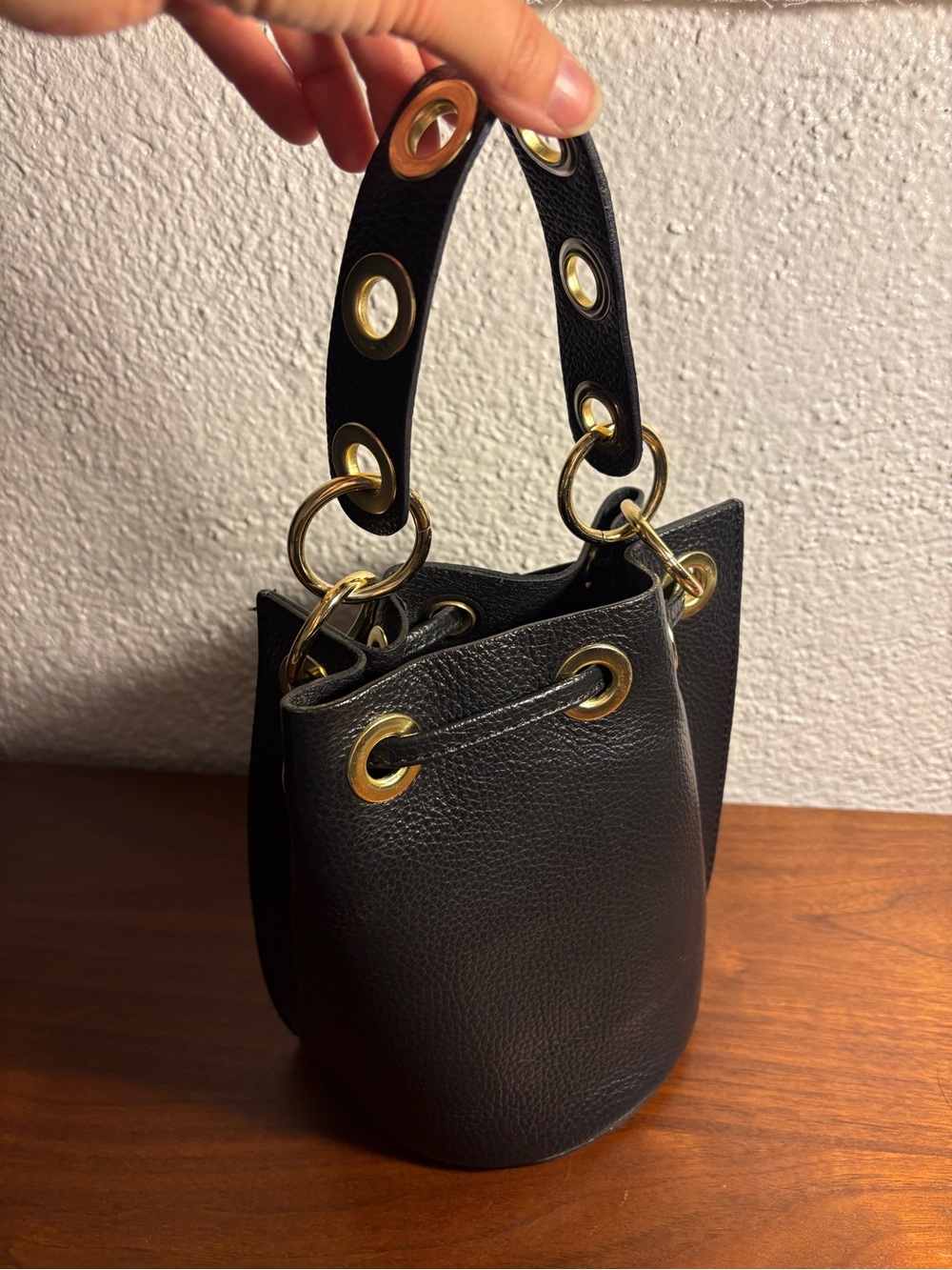 Italian-Made Mini Bucket Bag - Genuine Leather - Picture 4 of 13